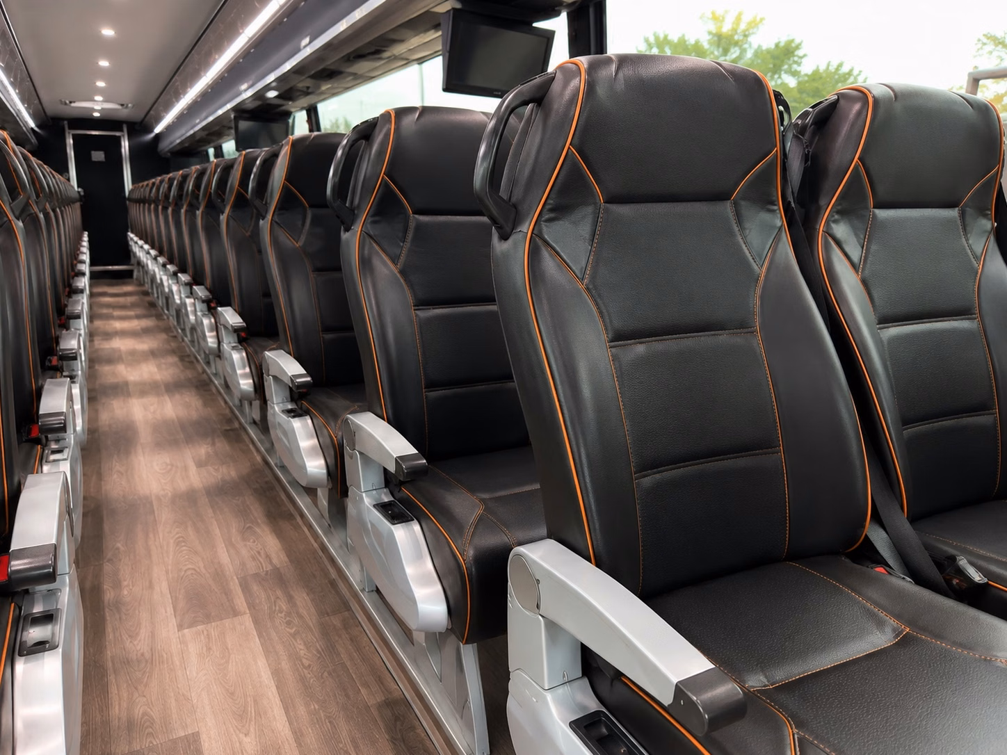 charter bus rentals to aloha stadium events in waipahu