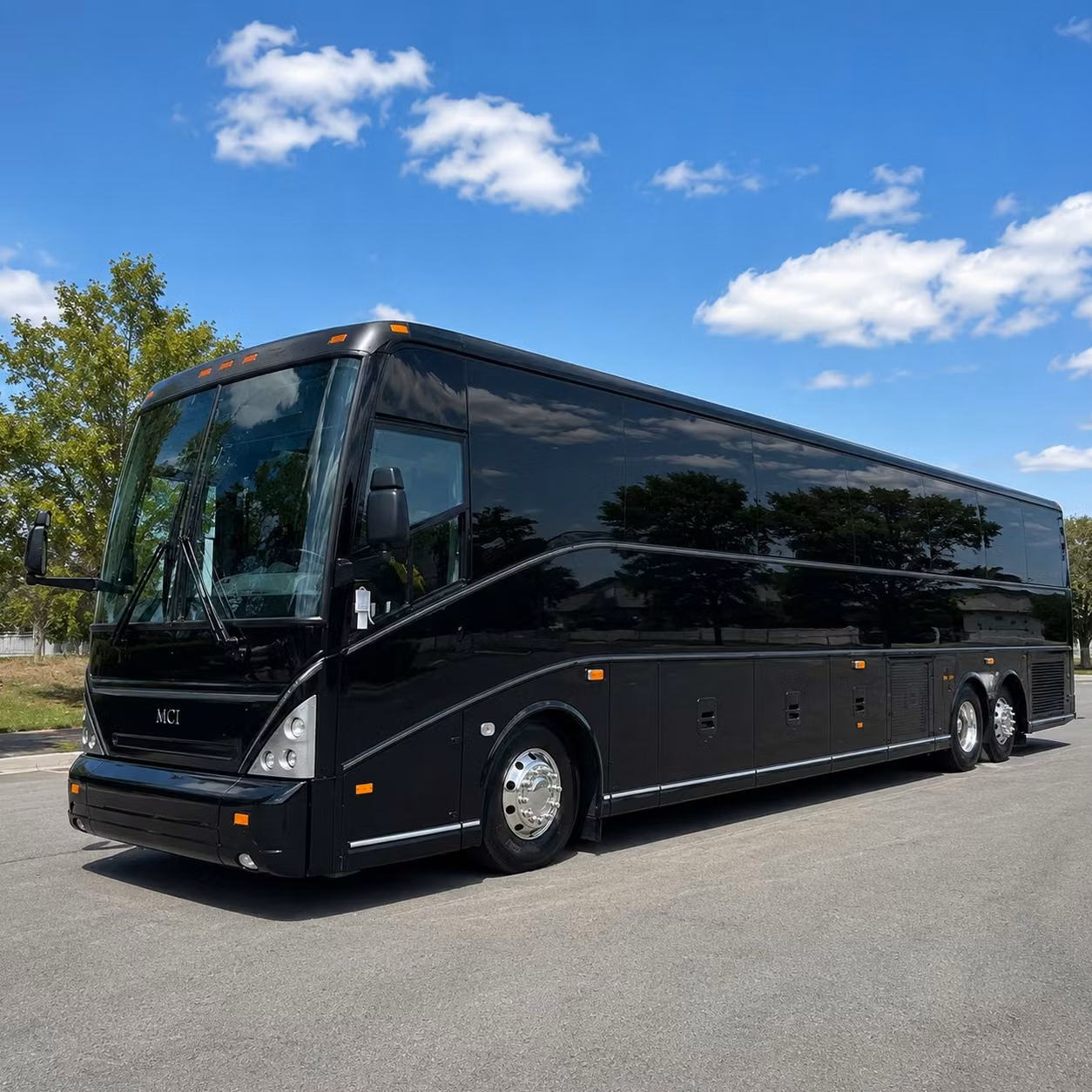 wedding and celebration shuttles that keep your guests moving across oahu